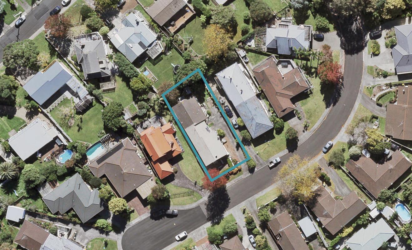 9 Wairata Place, Te Atatu South, Auckland - Carousel 1