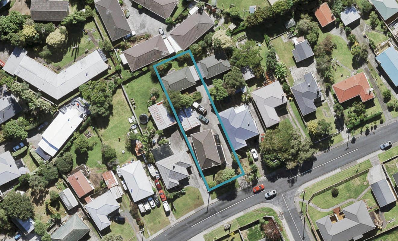 2/48 Vera Road, Te Atatu South, Auckland - Carousel 1