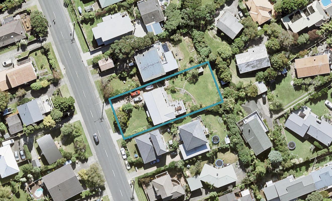 995 Beach Road, Torbay, Auckland - Carousel 1