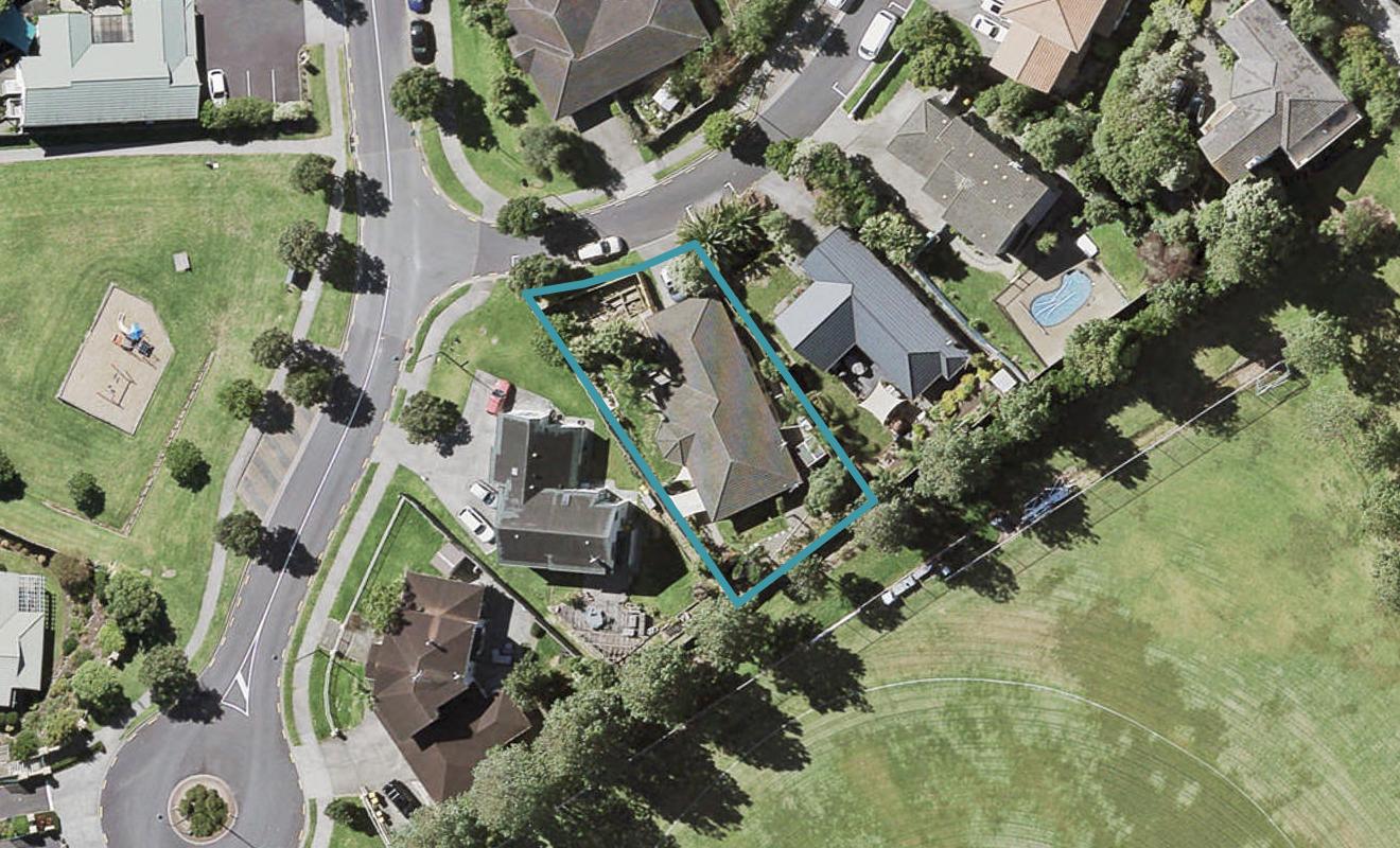 3 Cricklade Terrace, Windsor Park, Auckland - Carousel 1