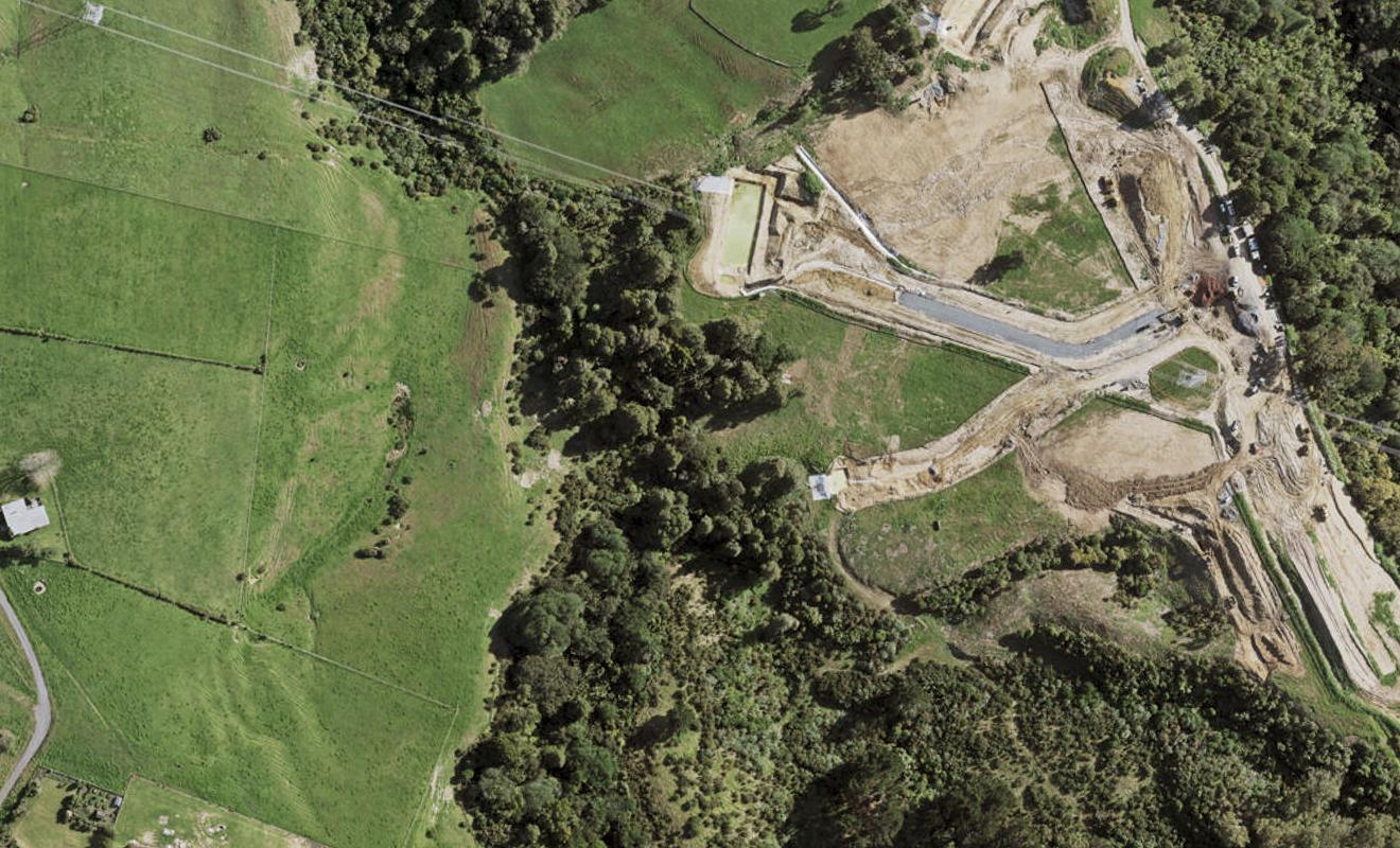10 Cassie Close, Totara Park, Auckland - Carousel 1
