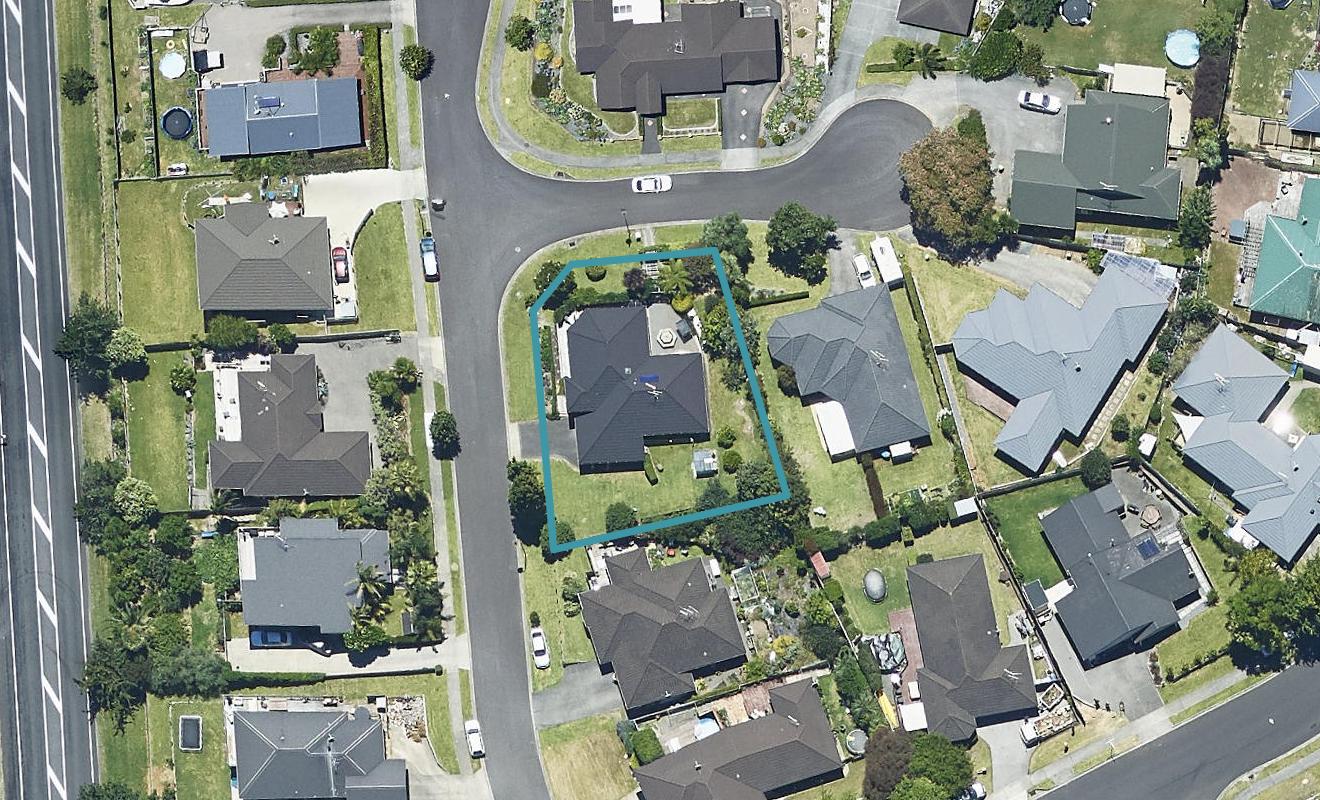 2 Cram Court, Welcome Bay, Tauranga - Carousel 1