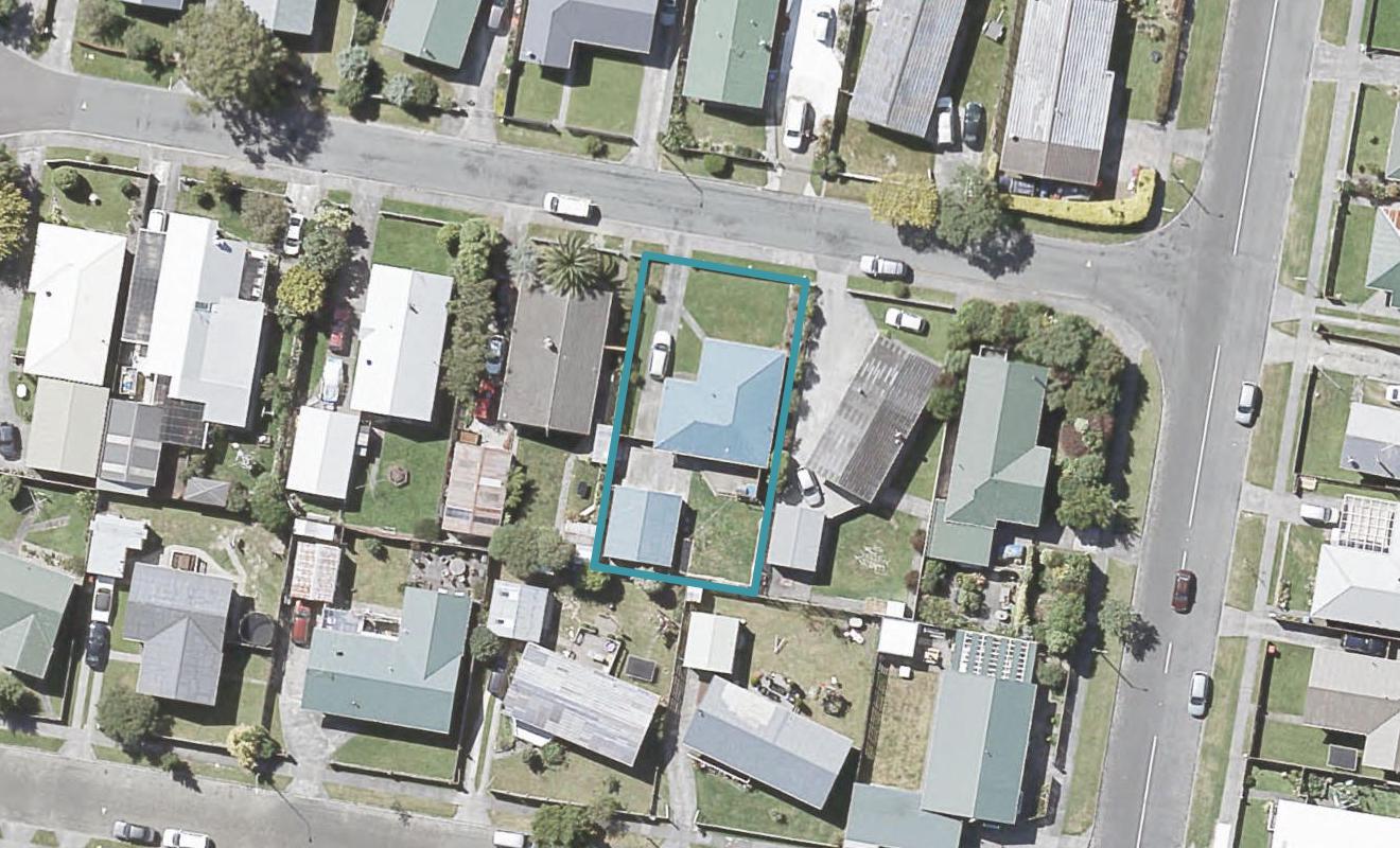 5 Wimbledon Grove, Wainuiomata, Lower Hutt - Carousel 1
