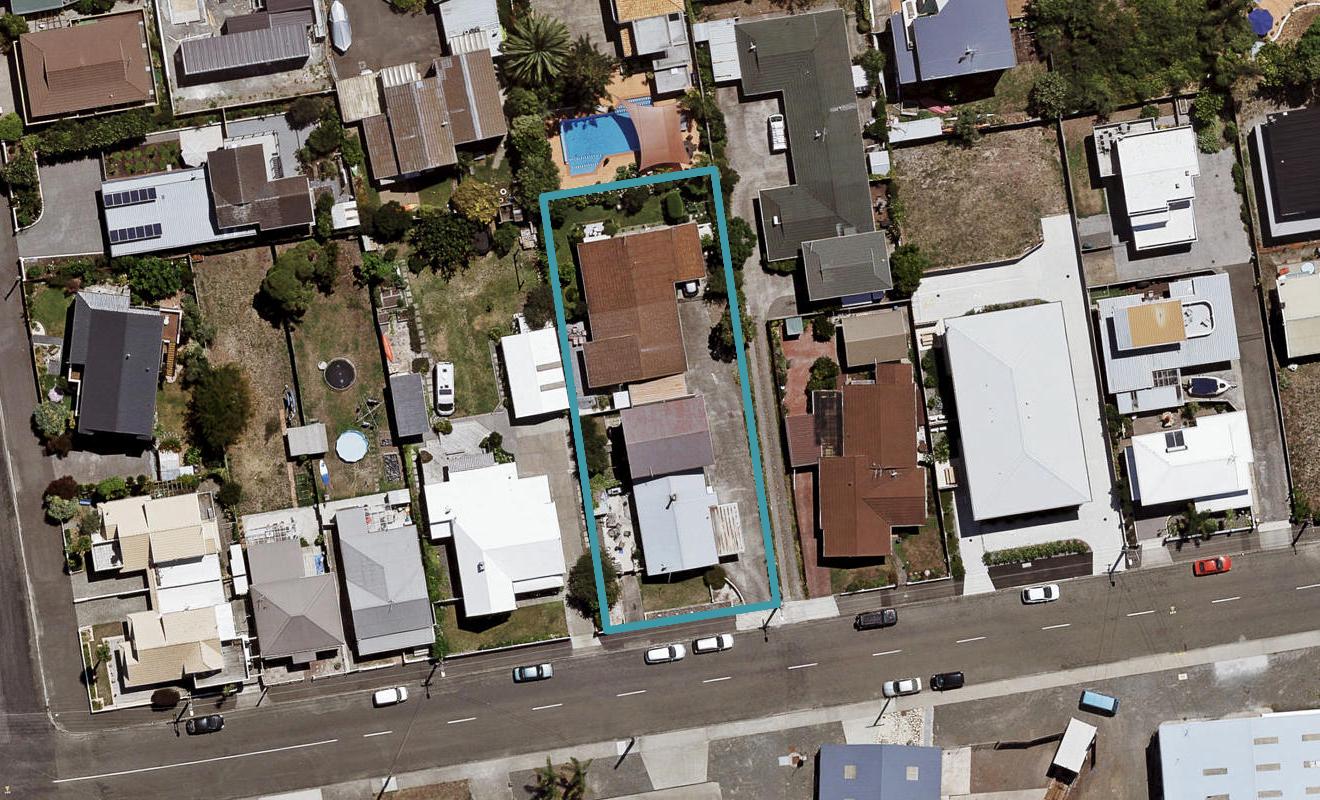 2/11 Meeanee Quay, Westshore, Napier - Carousel 1