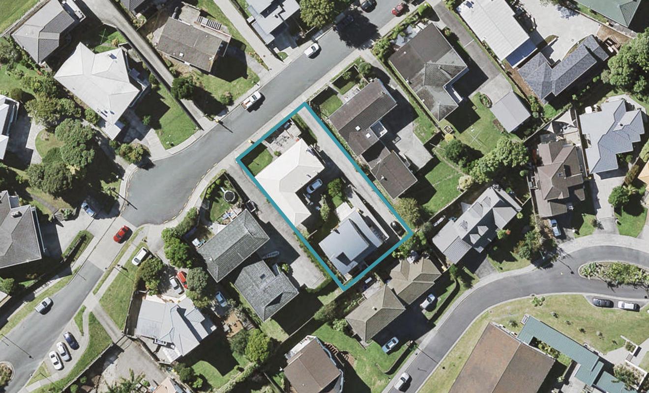 1/10 Windsor Place, Windsor Park, Auckland - Carousel 1