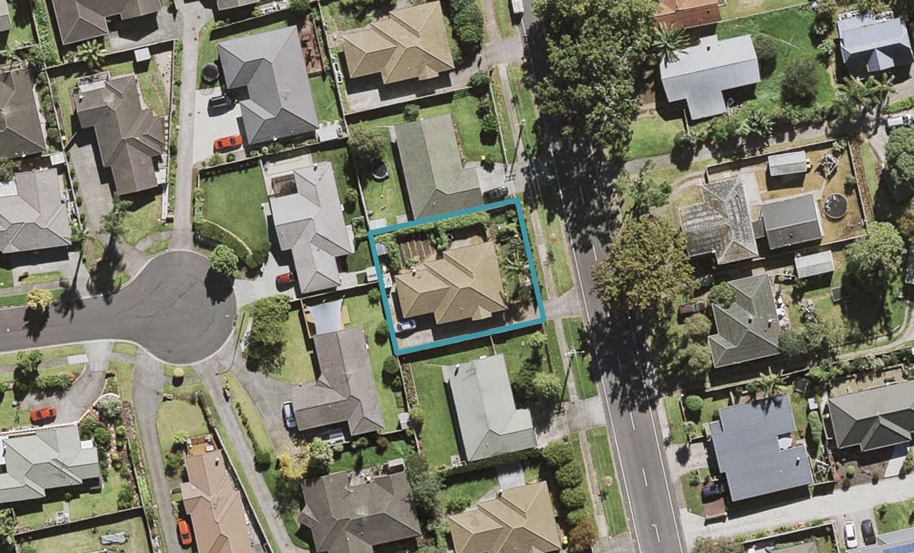 45 Crawford Avenue, Mangere Bridge, Auckland - Carousel 1