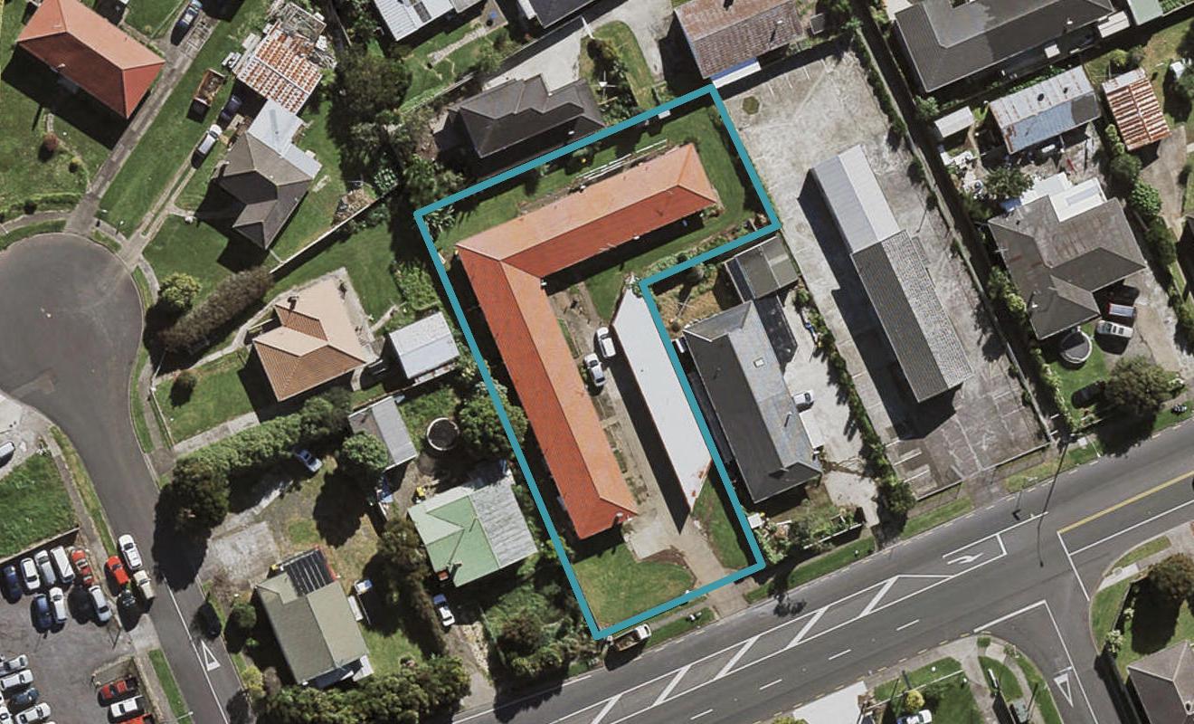 2/12 Reagan Road, Papatoetoe, Auckland - Carousel 1