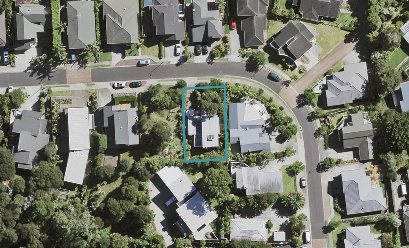 10 Frenz Drive, Titirangi, Auckland - Carousel 1