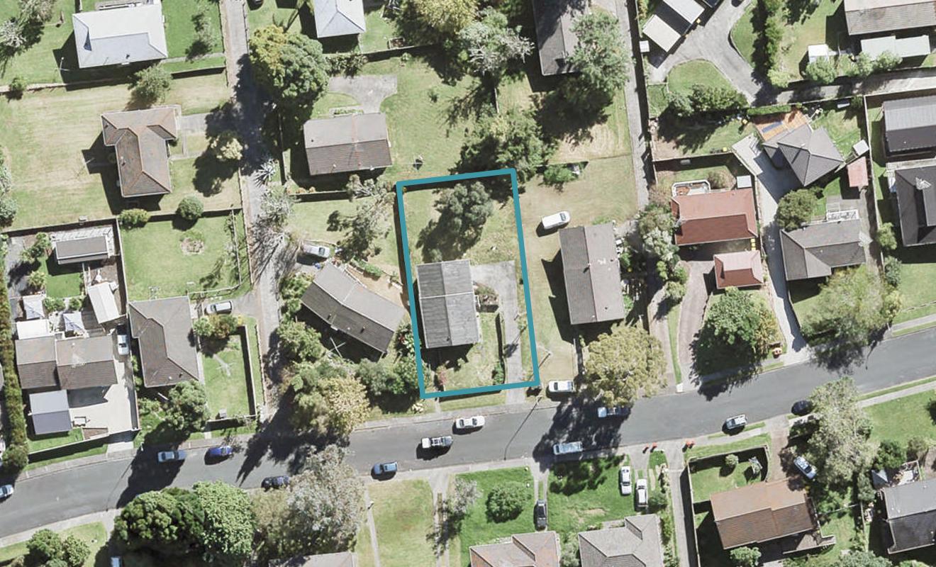 43 Nor'East Drive, Northcross, Auckland - Carousel 1