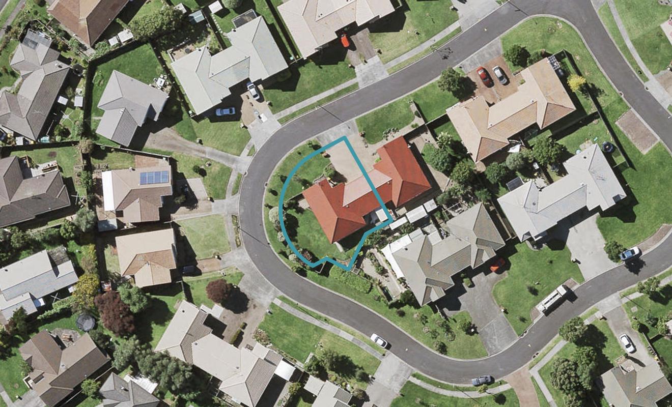 8 Fernbrook Close, Burswood, Auckland - Carousel 1