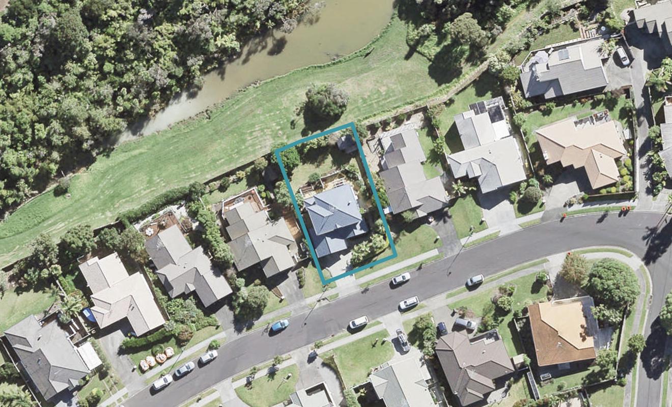12 Carnmore Place, Torbay, Auckland - Carousel 1
