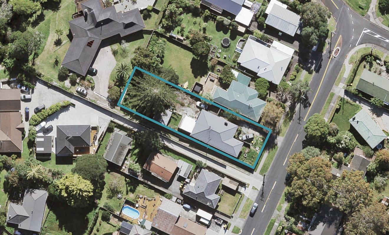 74 Tirimoana Road, Te Atatu South, Auckland - Carousel 1