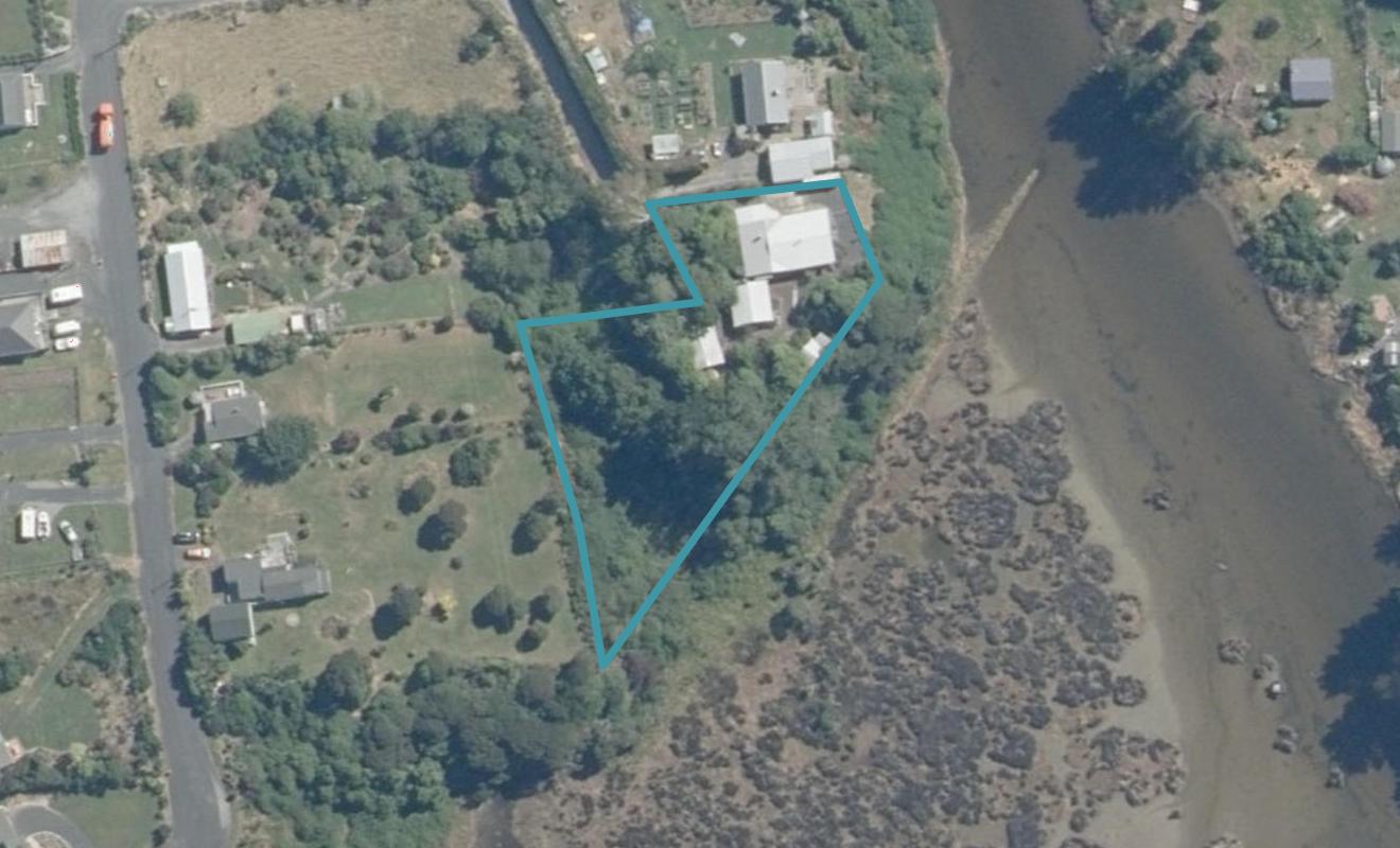 13 Joseph Street, Taieri Beach, Taieri Mouth - Carousel 1