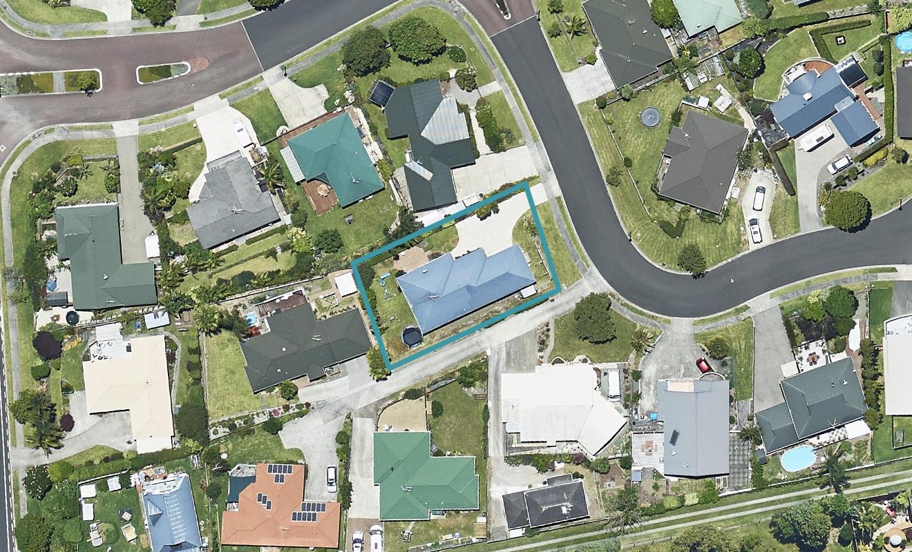 4 Astor Place, Welcome Bay, Tauranga - Carousel 1