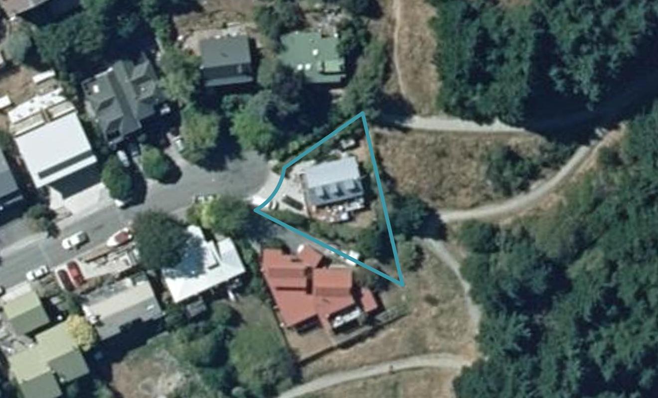 13 Cameron Place, Fernhill, Queenstown - Carousel 1