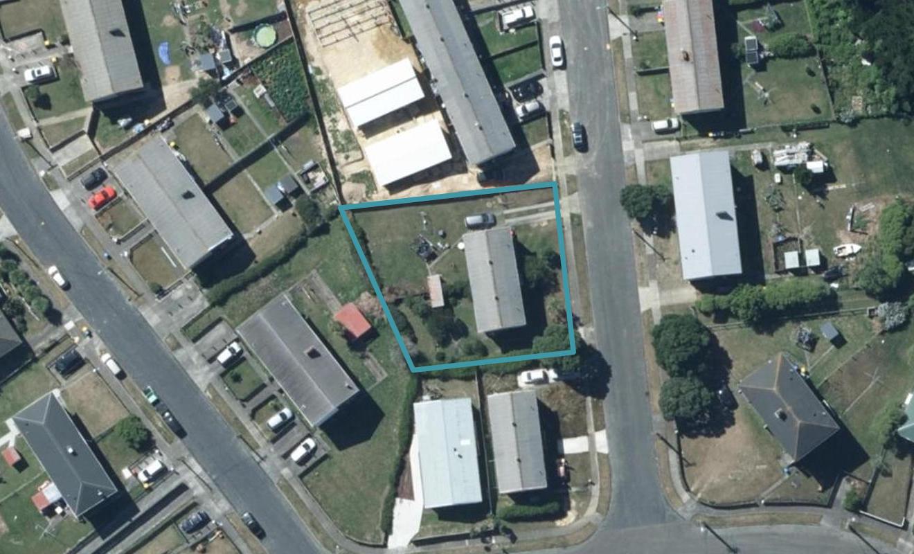 42 Cheshire Street, Cannons Creek, Porirua - Carousel 1