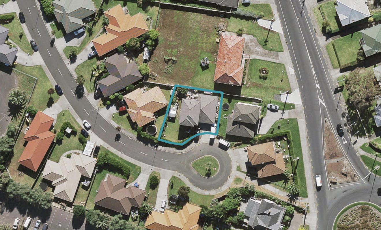 29 Kamaka Road, Mangere Bridge, Auckland - Carousel 1