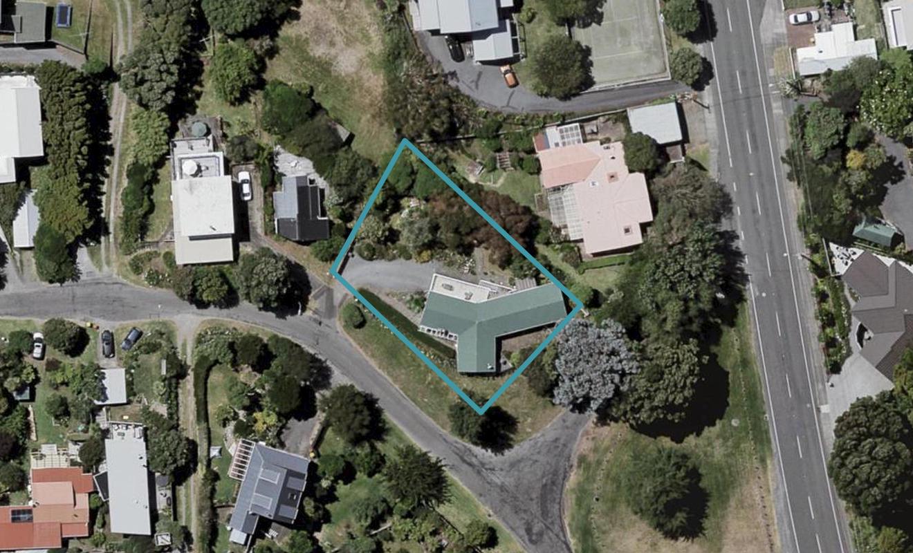 10 Arawa Street, Raumati Beach, Paraparaumu - Carousel 1
