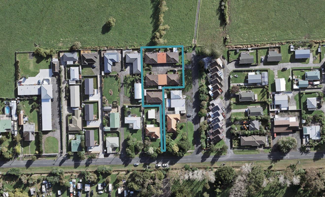 9 Pengelly Place, Parakai, Helensville - Carousel 1