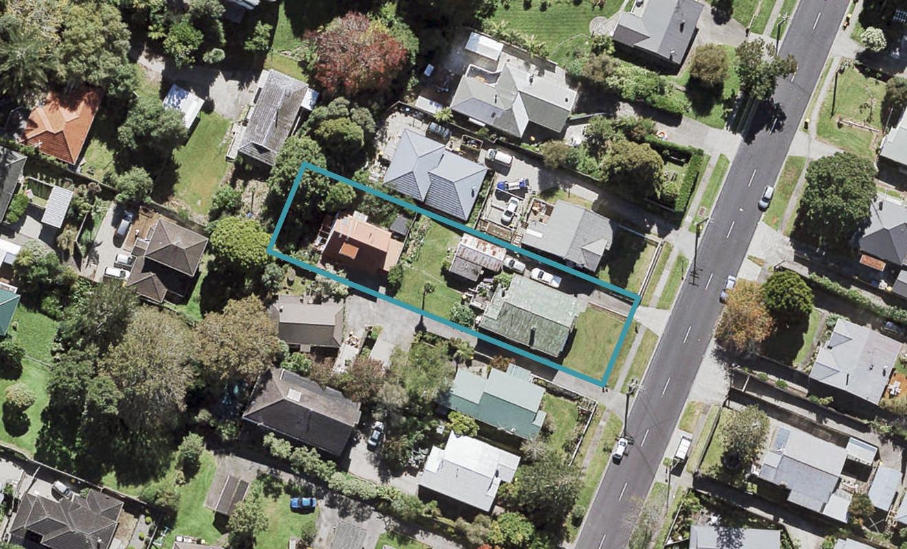 1/10 Nikau Street, New Lynn, Auckland - Carousel 1