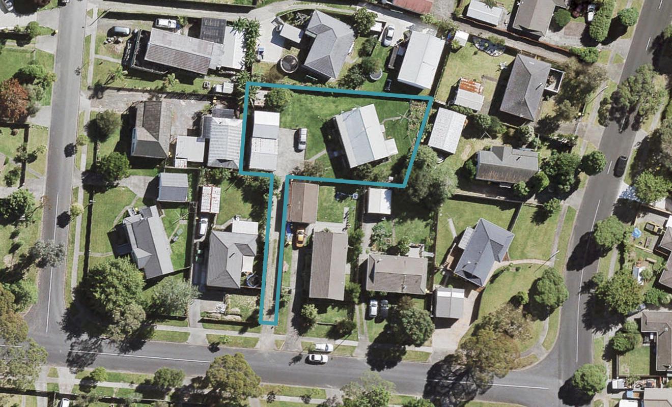 7 Urlich Drive, Ranui, Auckland - Carousel 1