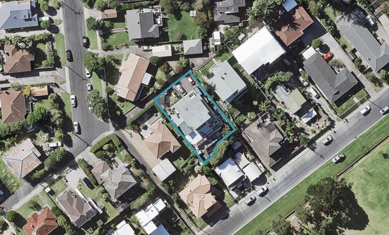 27A Niccol Avenue, Narrow Neck, Auckland - Carousel 1