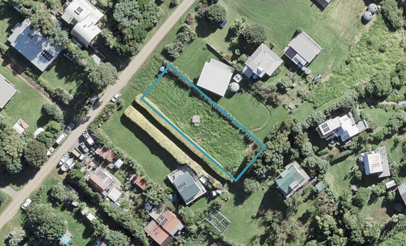 9 Ocean View Crescent, Rakino Island, Auckland - Carousel 1
