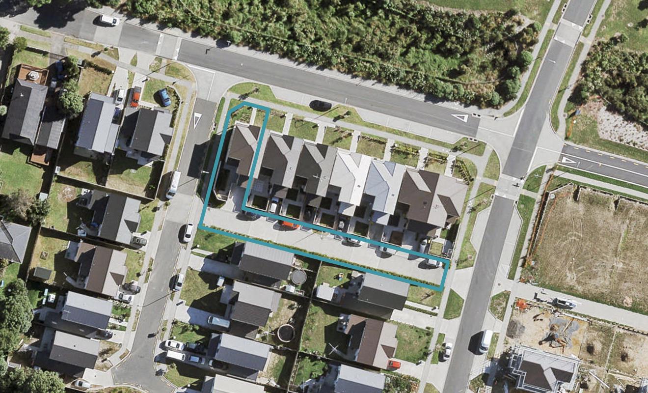 39 Becker Drive, Weymouth, Auckland - Carousel 1
