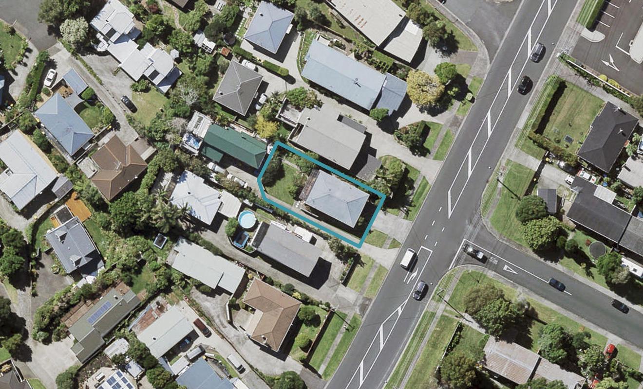 304 Sunset Road, Windsor Park, Auckland - Carousel 1