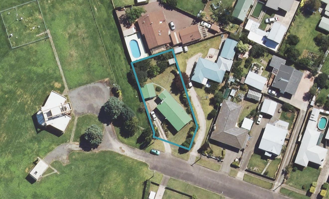 11 Oates Street, Elgin, Gisborne - Carousel 1