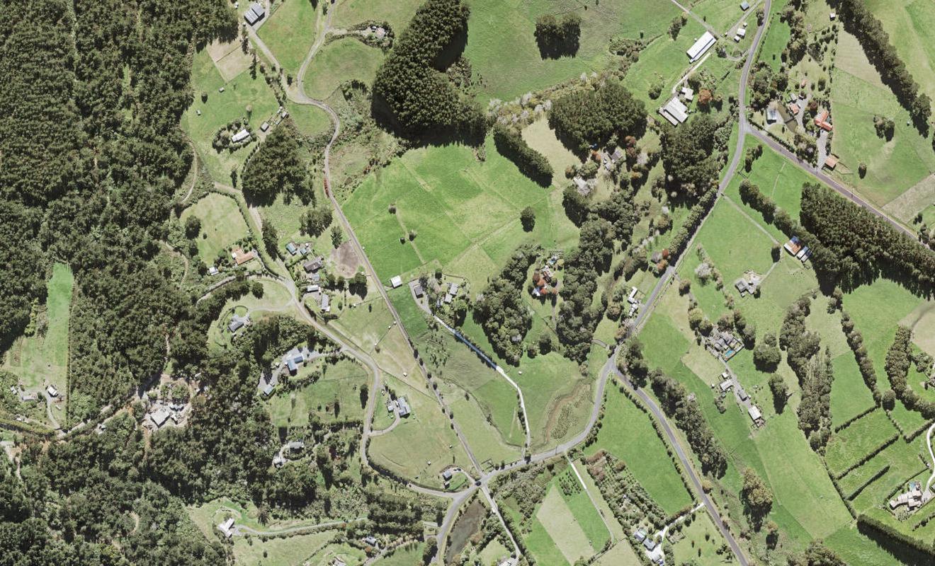 51 Anzac Valley Road, Waitakere, Auckland - Carousel 1