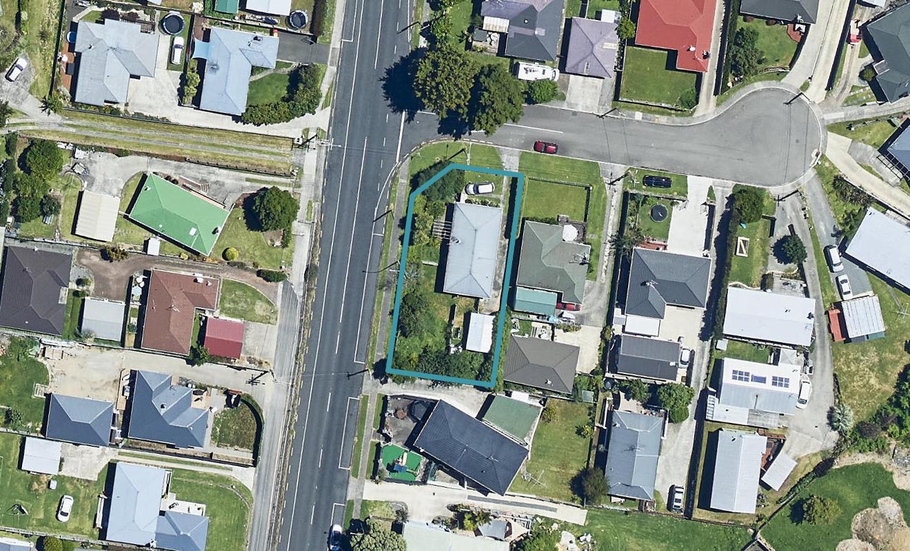 1 Canberra Place, Bellevue, Tauranga - Carousel 1