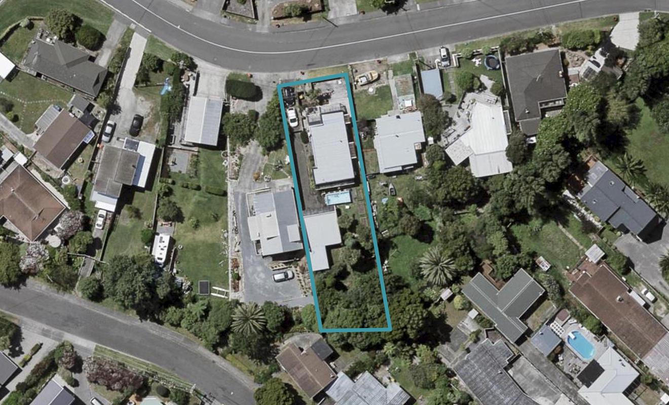 10 Eatwell Avenue, Paraparaumu Beach, Paraparaumu - Carousel 1