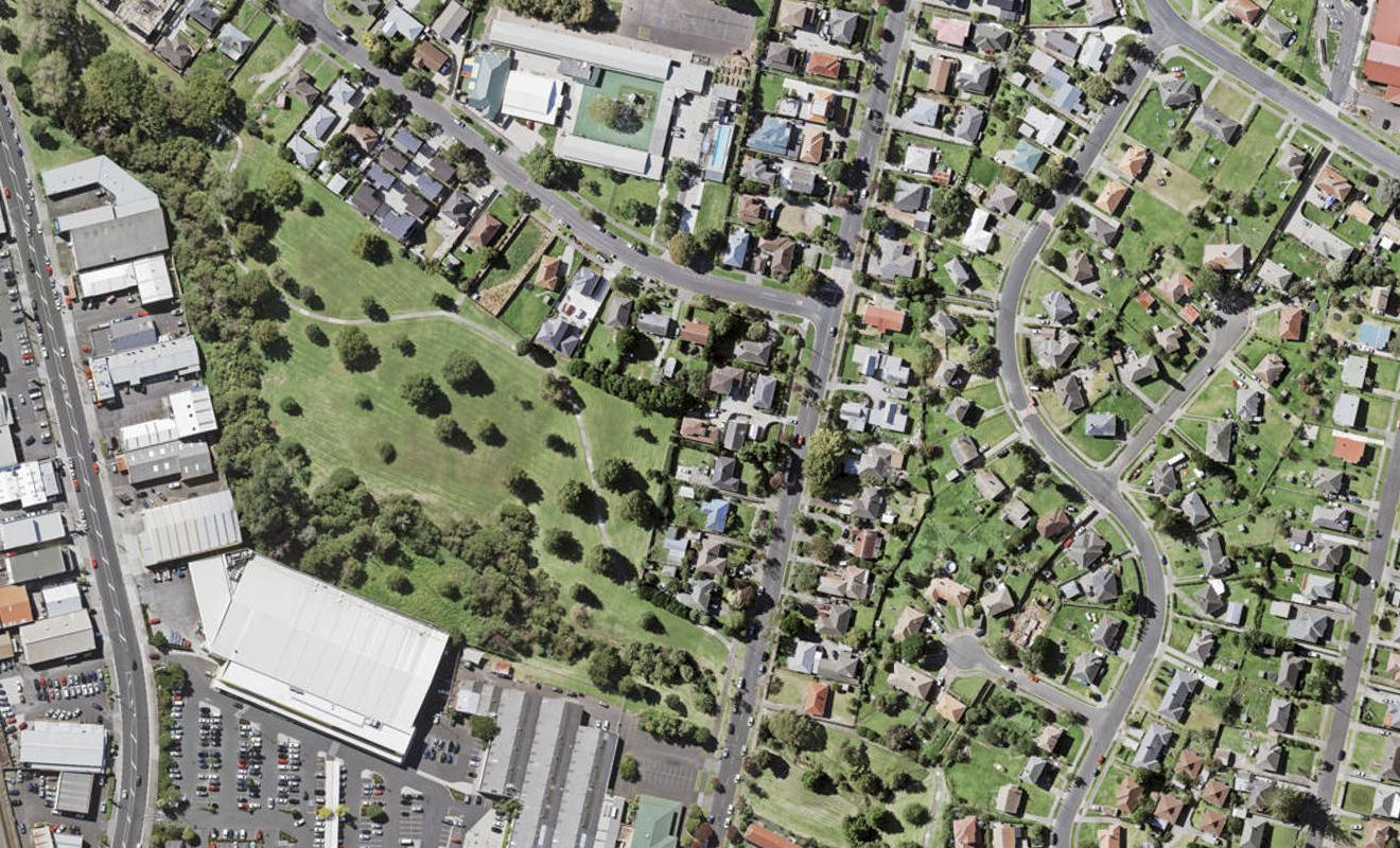 61B Line Road, Glen Innes, Auckland - Carousel 1