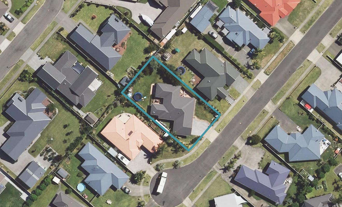 11 Roger Street, Lytton West, Gisborne - Carousel 1