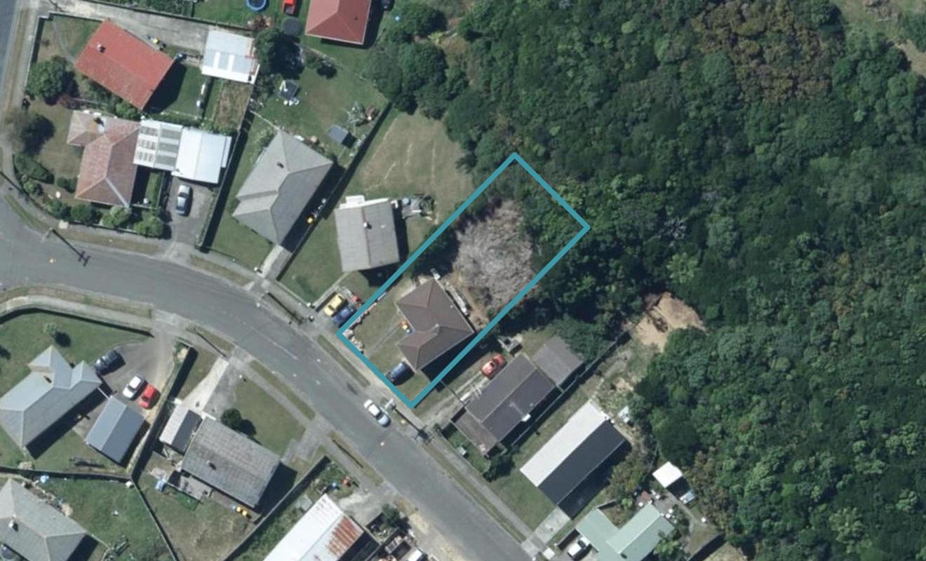 60 Cardiff Crescent, Cannons Creek, Porirua - Carousel 1