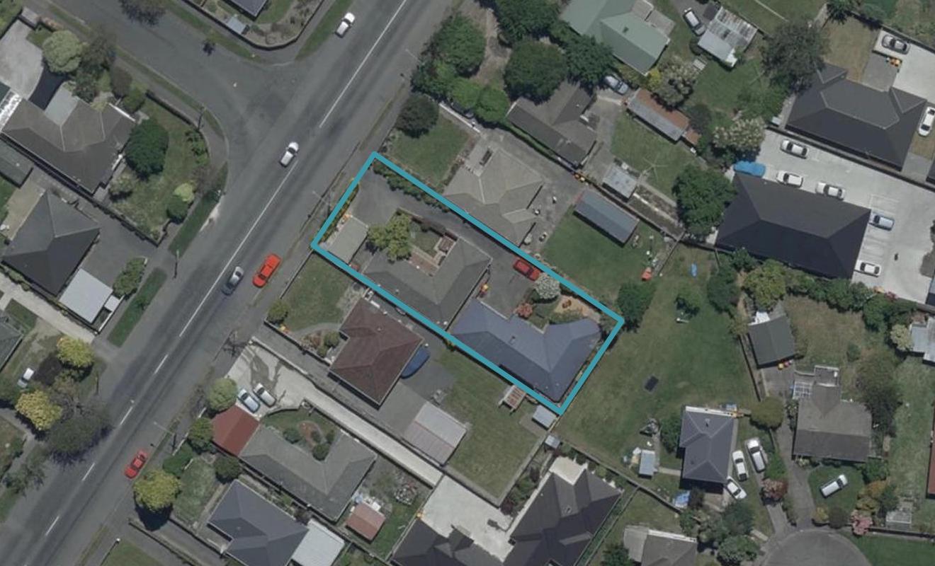 2/204 Greers Road, Bryndwr, Christchurch - Carousel 1
