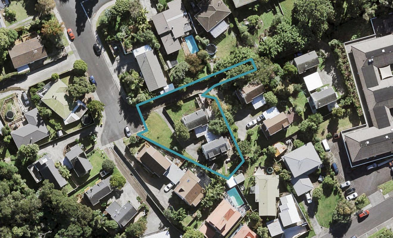 1/84 Stott Avenue, Birkdale, Auckland - Carousel 1