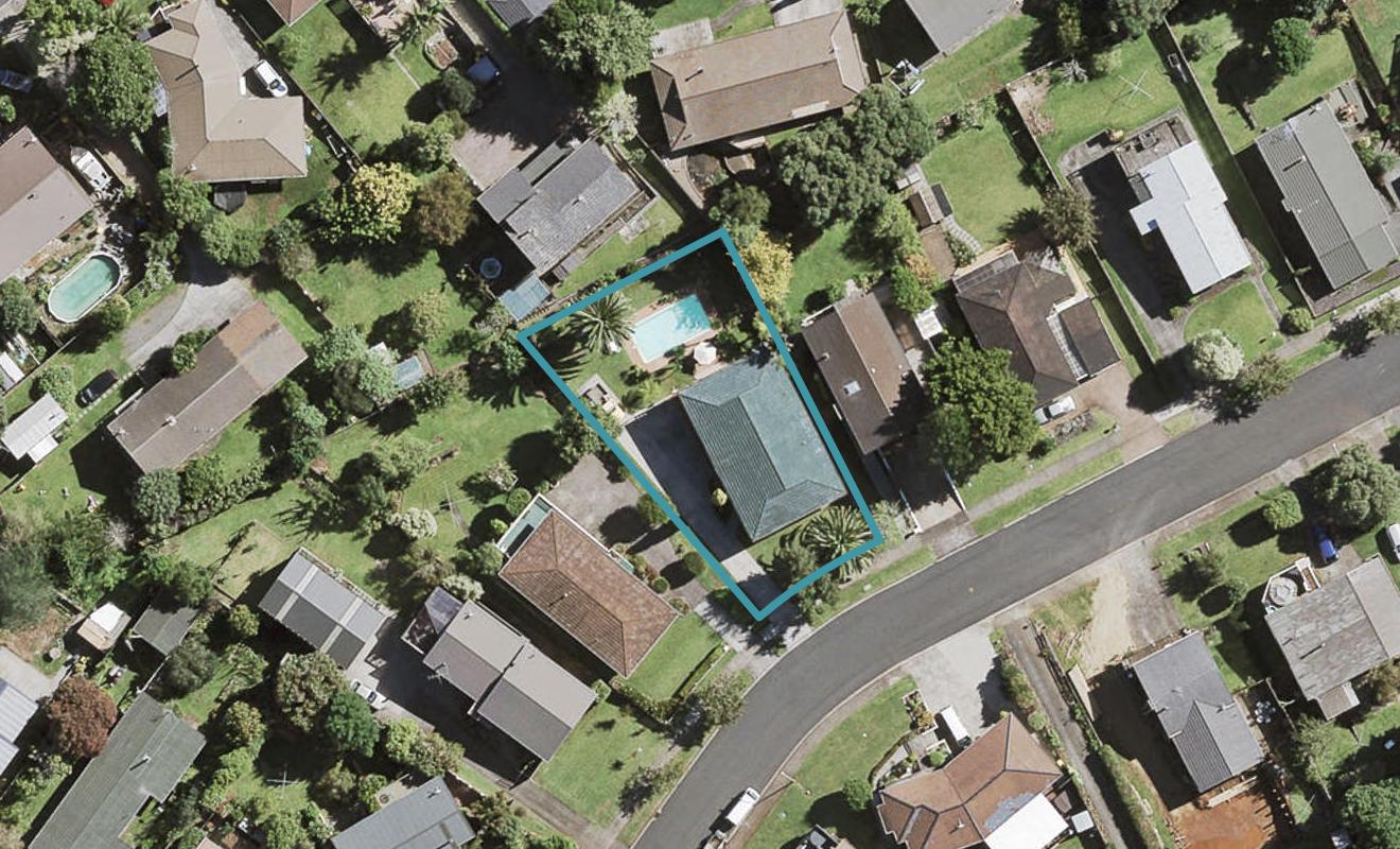 13 Barberton Terrace, Red Hill, Papakura - Carousel 1