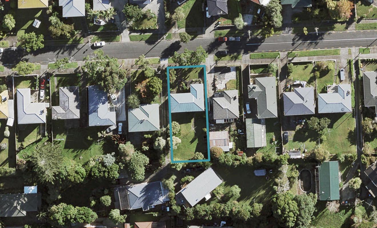 28 Mary Dreaver Street, New Windsor, Auckland - Carousel 1