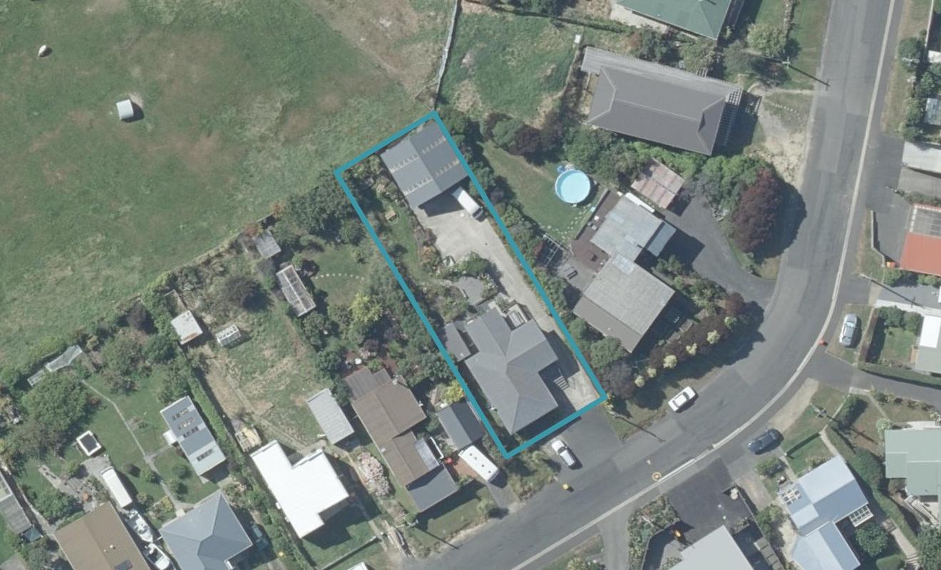 11 Bennett Road, Ocean View, Dunedin - Carousel 1
