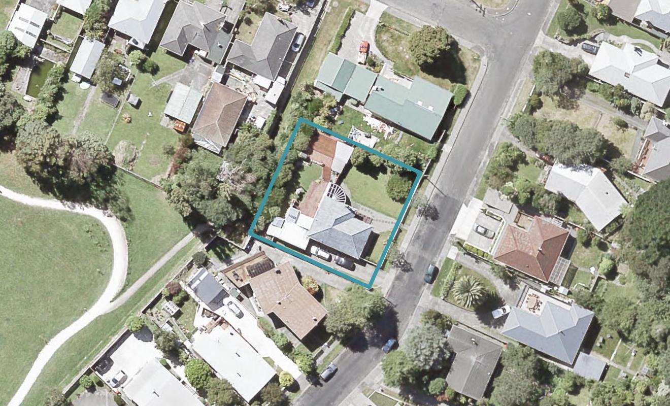 12 Holland Street, Wainuiomata, Lower Hutt - Carousel 1