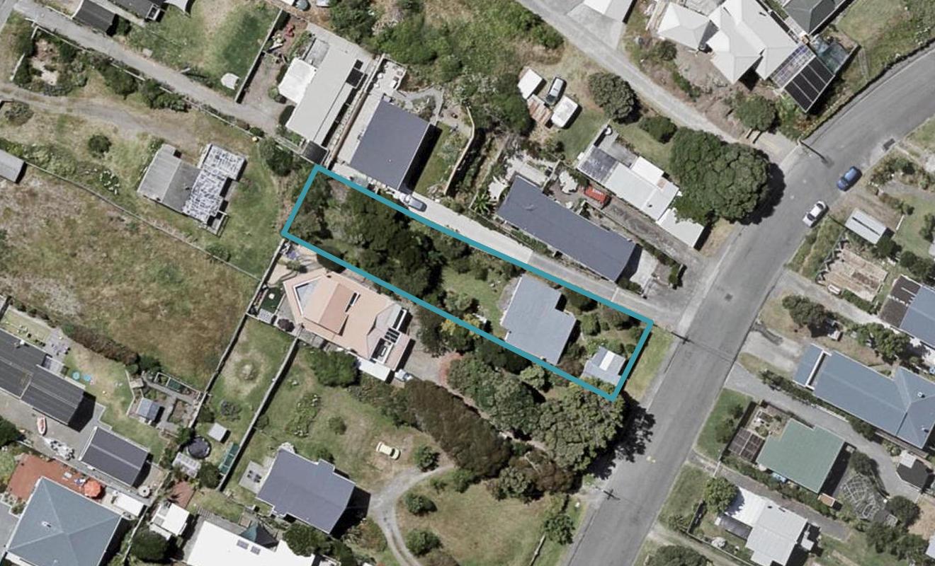 17 Babbacombe Avenue, Otaki Beach, Otaki - Carousel 1