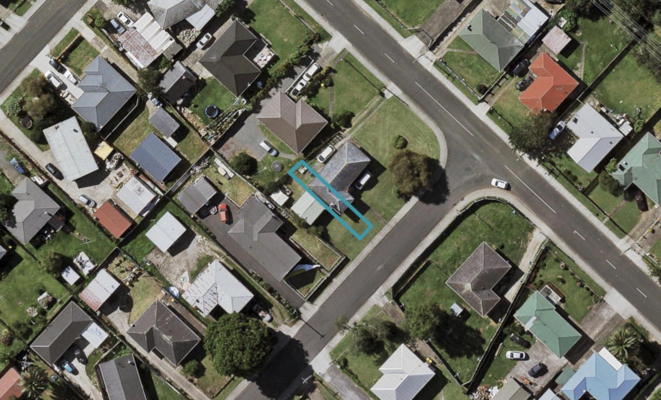 32 Whitley Crescent, Otara, Auckland - Carousel 1