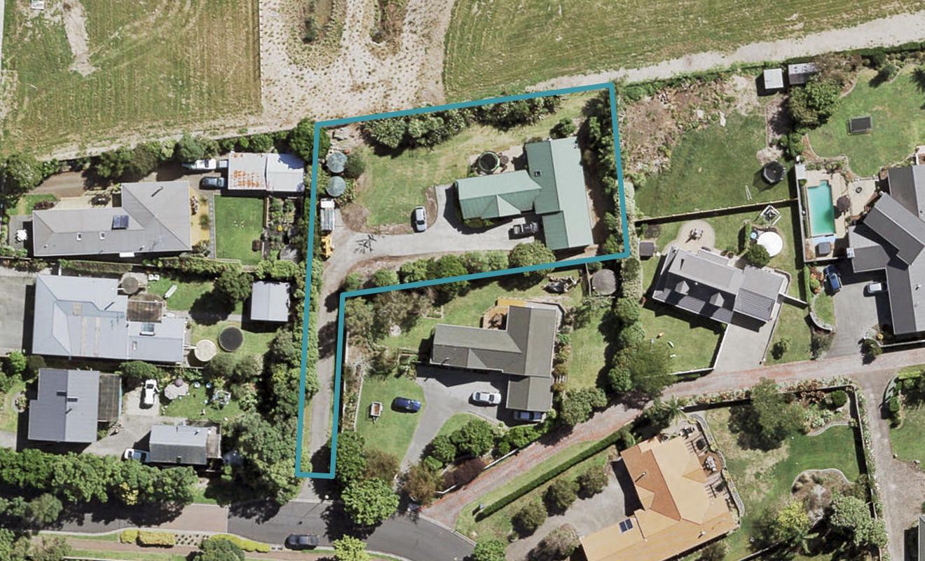 3 Sunny Crescent, Huapai, Kumeu - Carousel 1