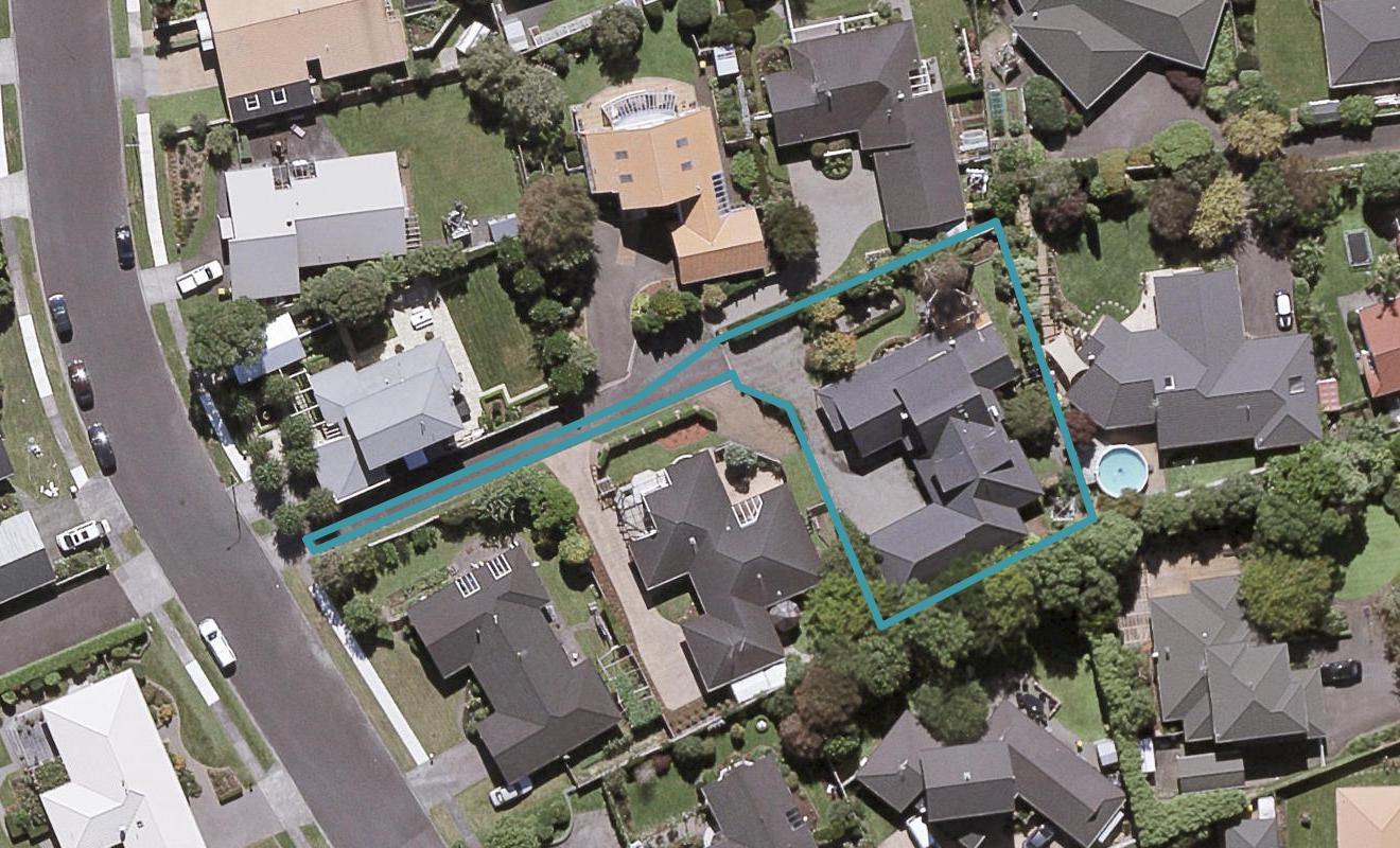 17C Kinross Drive, Merrilands, New Plymouth - Carousel 1