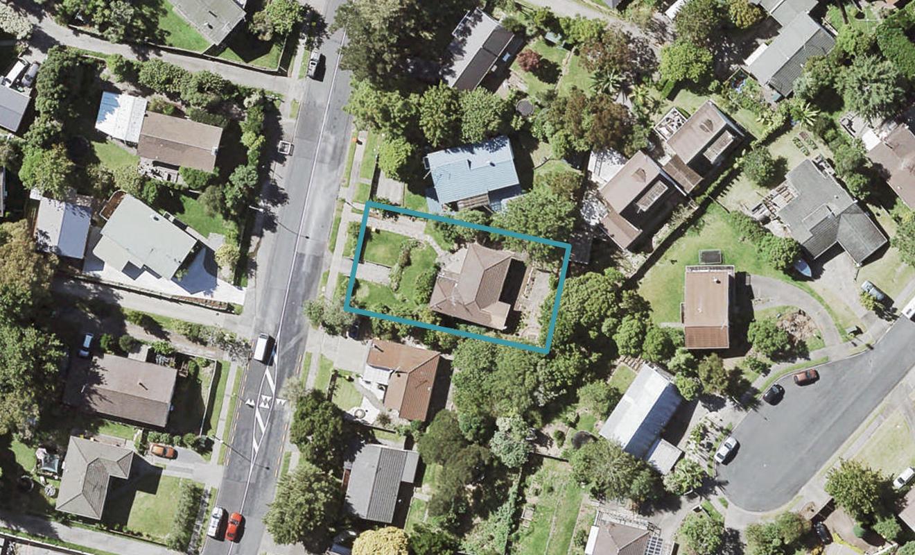 79 Oaktree Avenue, Browns Bay, Auckland - Carousel 1
