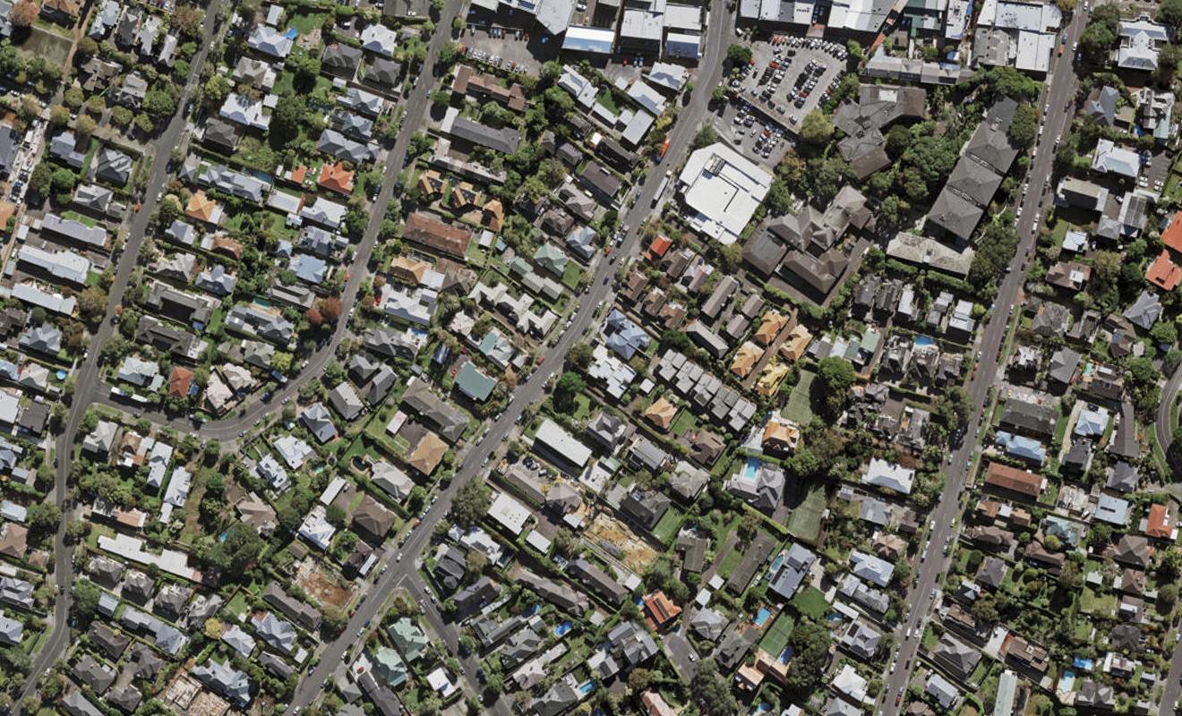 2/30 Clonbern Road, Remuera, Auckland - Carousel 1