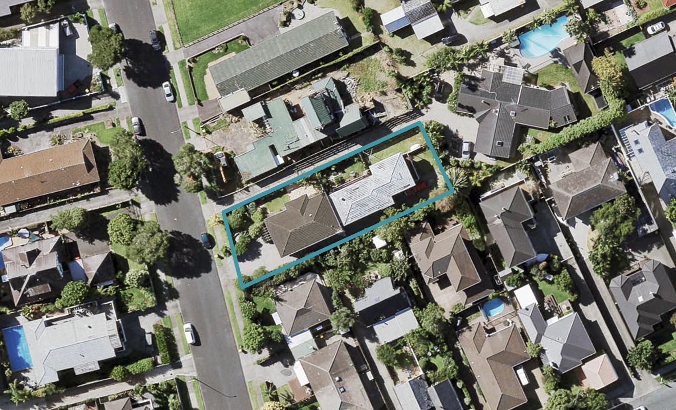 2/31 McCrystal Avenue, Bucklands Beach, Auckland - Carousel 1