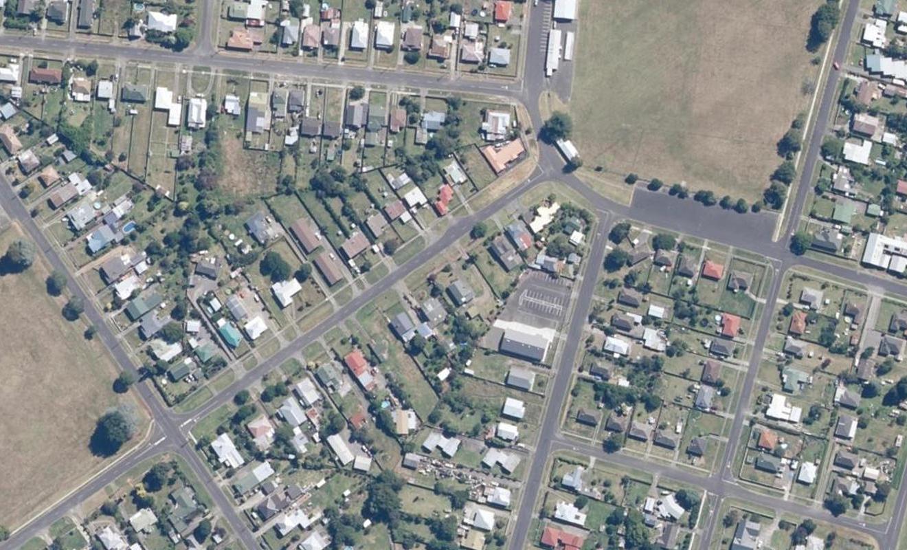 7 Clyde Road, Wairoa, Wairoa - Carousel 1